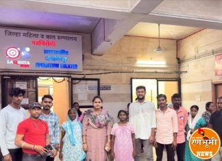 रुग्णाला रक्त मिळवून देण्यासाठी समाज सेविकेचे तत्पर कार्य.. सौ. शितलताई सोमनानी यांची MS डॉ. पेंदाम साहेब यांच्याशी सविस्तर चर्चा.. अर्पित दूधबावरे यांनी रक्तदान करून केली रुग्णाला मदत..