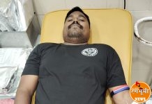 शाहरुख शेख यांनी केले रक्तदान ; रुग्णाला दुसऱ्यांदा रक्त मिळवून देण्यासाठी समाजसेविका सौ. शितलताई सोमनानी यांनी दिली दवाखान्यात भेट..